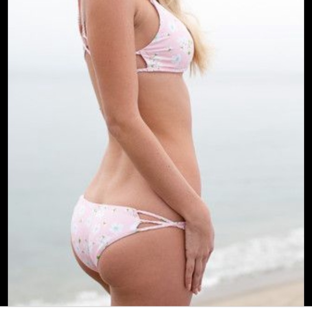 Frankie’s bikinis kaia bottom pink pansies